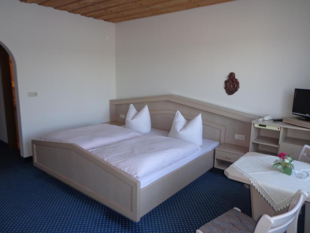 Hotel Am See Neubäu Стая снимка