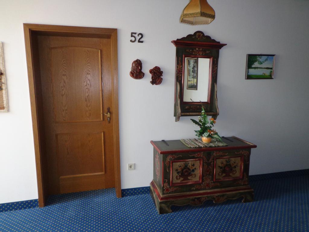 Hotel Am See Neubäu Екстериор снимка